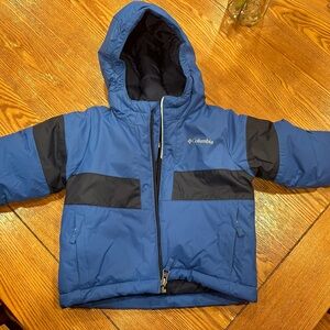 Columbia NWOT Two-Tone Blue Hooded Jacket